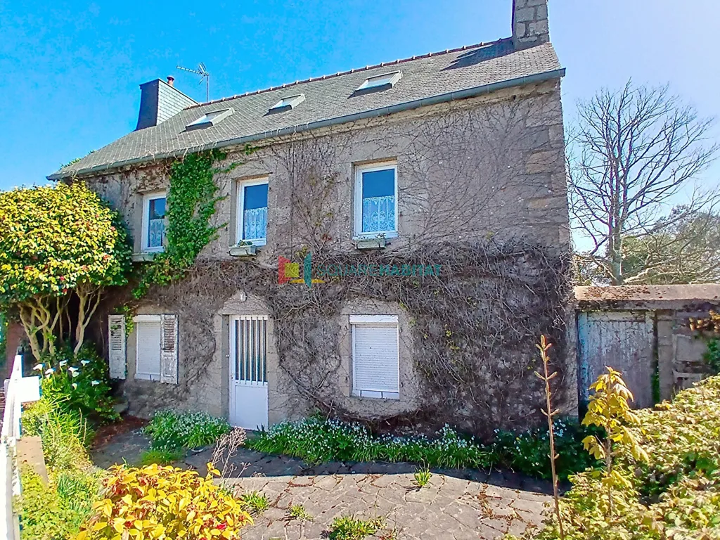 Extérieur - Maison en Pierres à Rénover au Bourg de Ploubazlanec