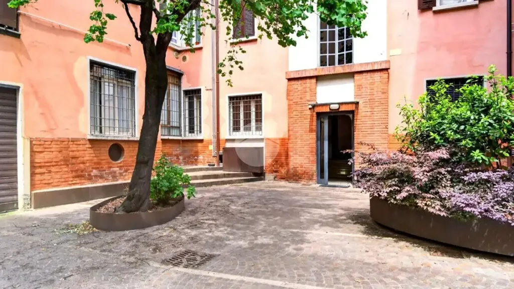 Jardin - Spacious 2-Bedroom Apartment in Brescia