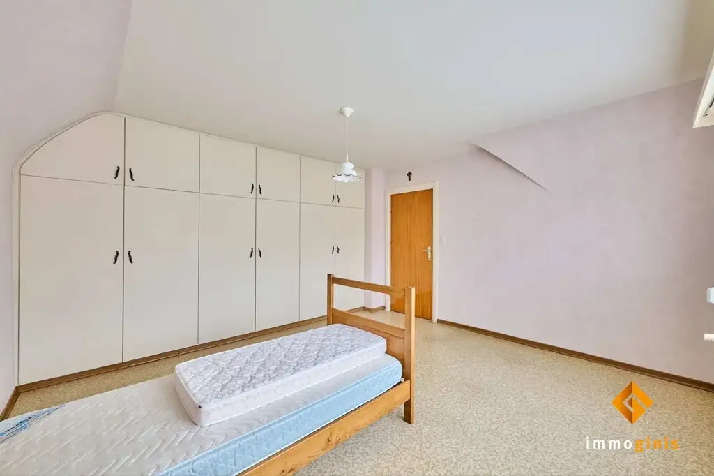 Magamistoad - Spacious House with Green View in 10a17ca Plot