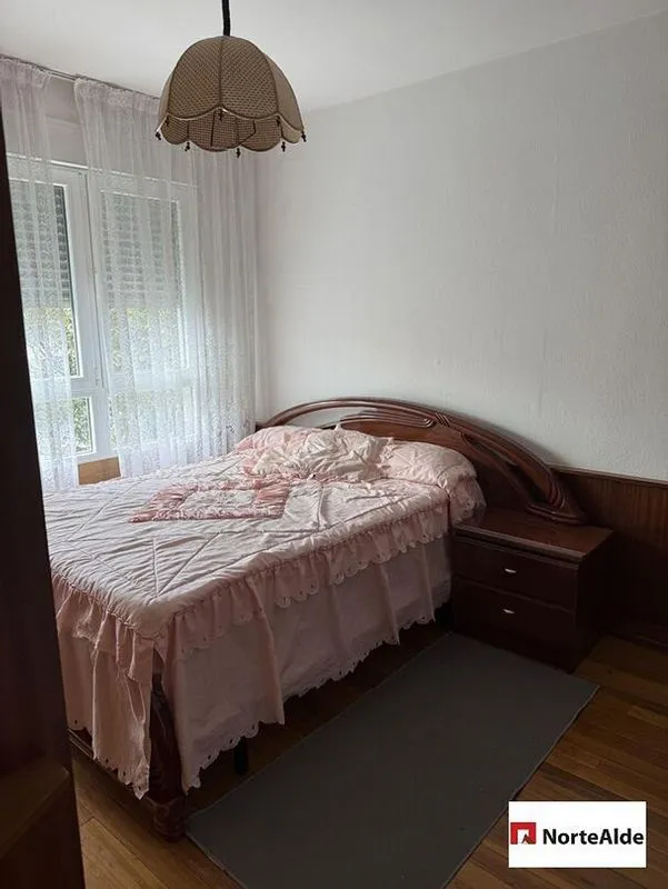 Chambres - Apartment with Balcony and Terrace in Arrontegi Centre