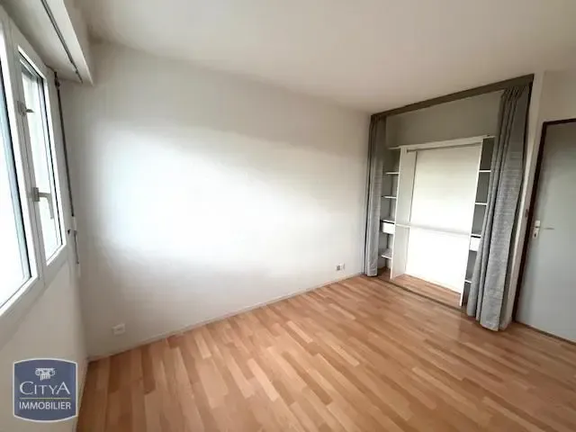 Stanze - 3-Bedroom Apartment with Balcony in Mérignac