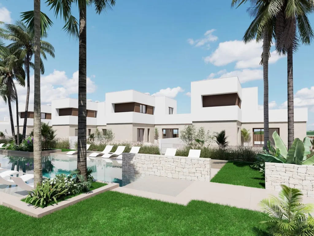 Villa with Private Garden in Los Alcázares