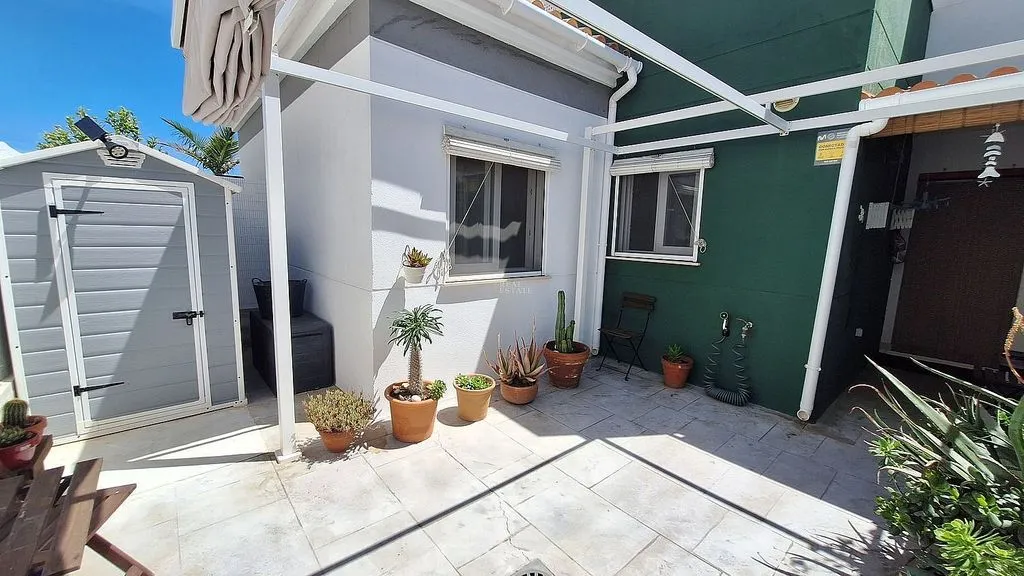 Terrass - Modern Bungalow with Pool in El Vergel