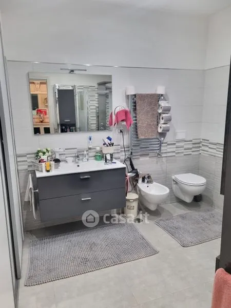 Salles de bain - Historic Apartment with Garden in Cesinali