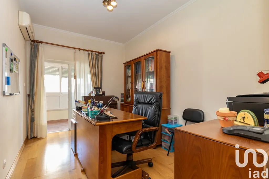 Studio - 3-Bedroom Apartment with Ferry Access in Almada