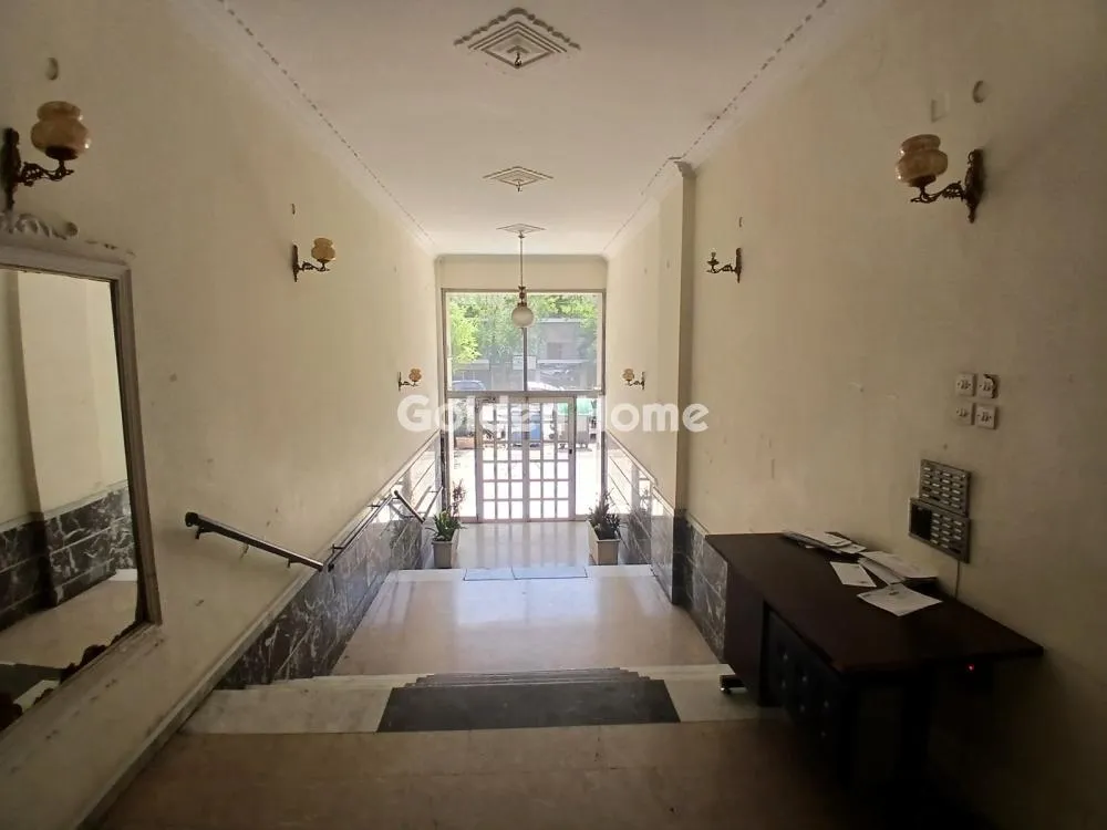 Ingresso - Apartment with Balcony in Upper Patissia