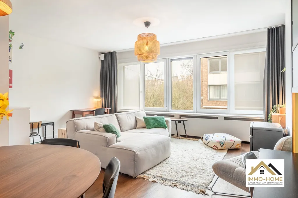 Séjour - Appartement de 3 Chambres avec Terrasse à Sint-Amandsberg
