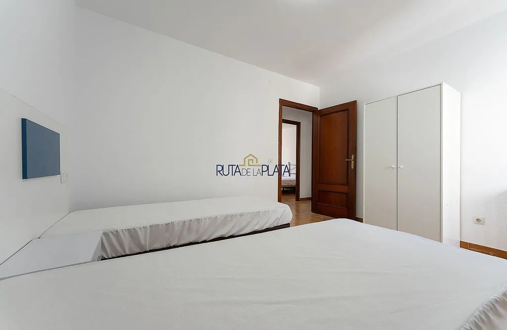 Chambres - Ample Furnished Flat with South View in Zamora