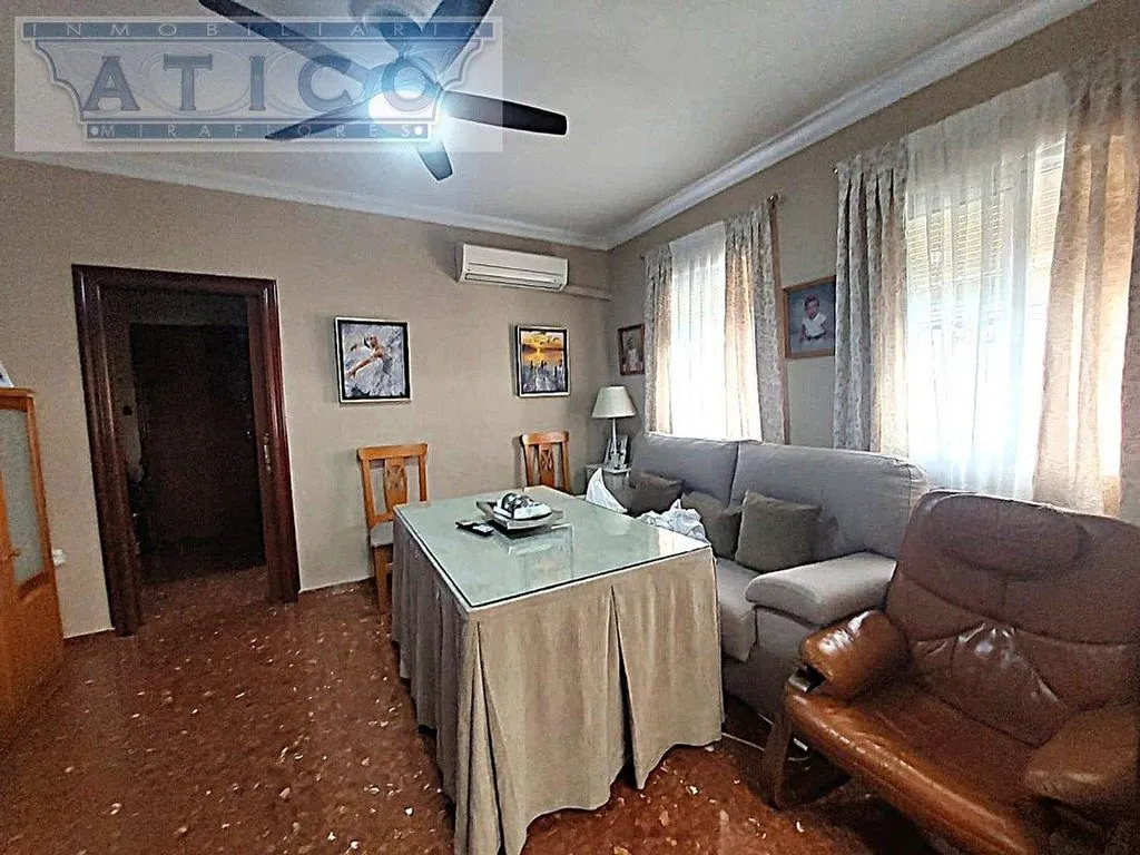 Salle à manger - Apartment with Terrace in Carmona Road Area