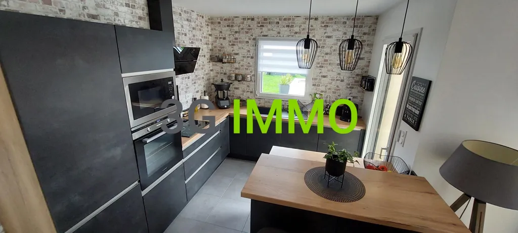 Cuisine - Maison Contemporaine avec Piscine à Romillé