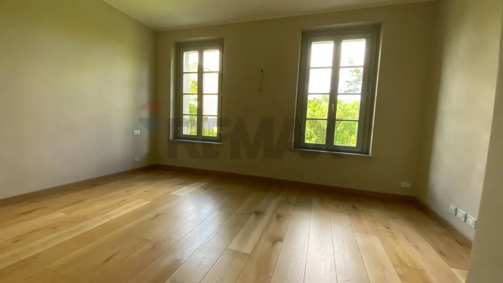 other_room