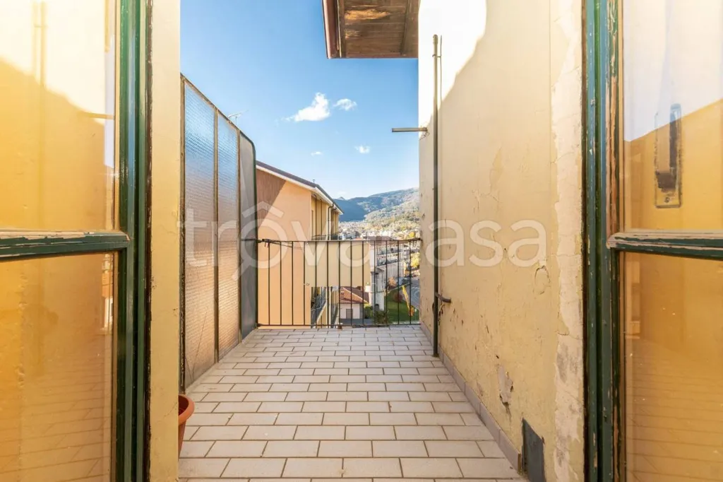 Terrasse - Apartment with Balcony in Dronero