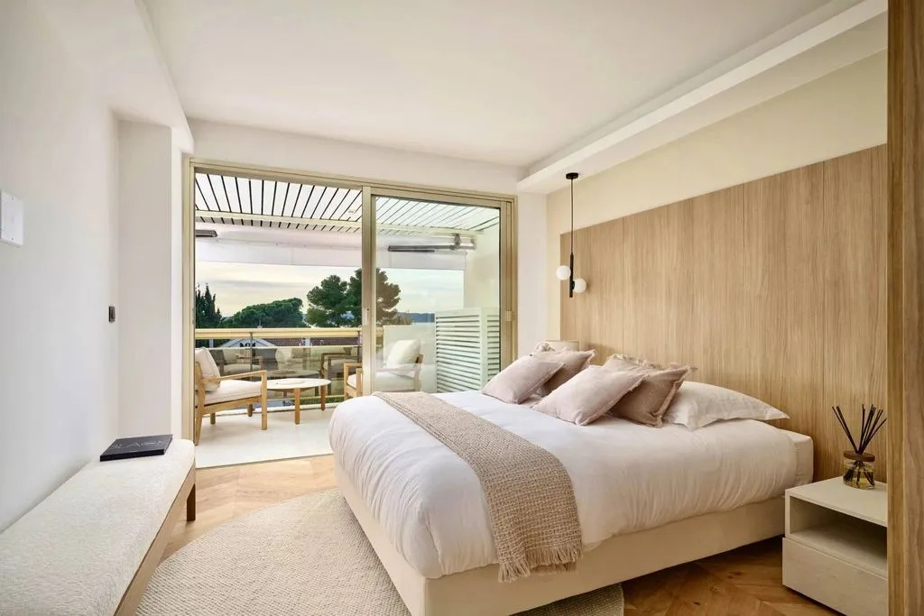 Chambres - Appartement avec Vue Mer et Piscine à Cannes