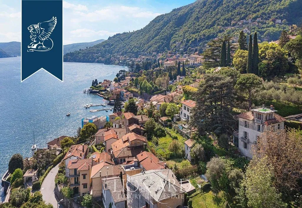 Luxury Villa with Lake View in Moltrasio