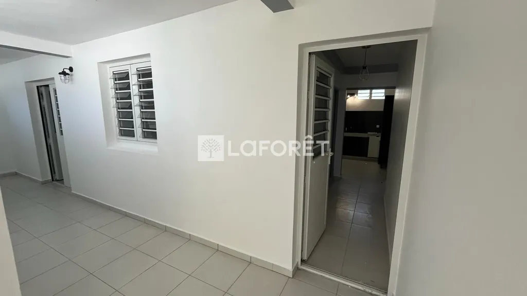 Ingresso - Modern Villa with Terrace in Lamentin