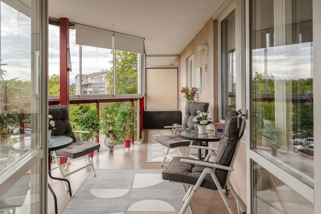 Balcon - Modern Flat with Balcony in Västerås