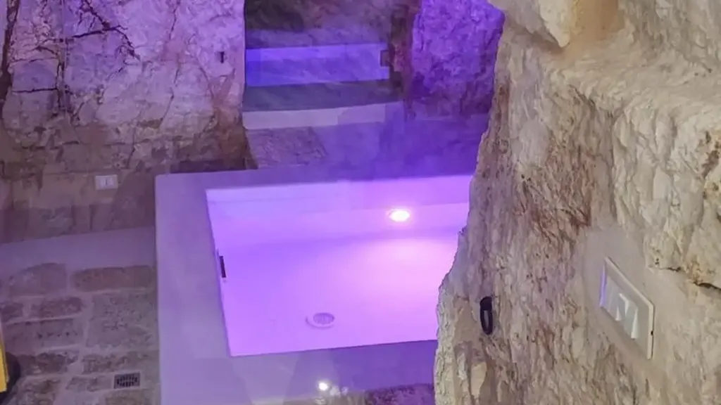 Toad - Rustic Complex with Pool in Ostuni
