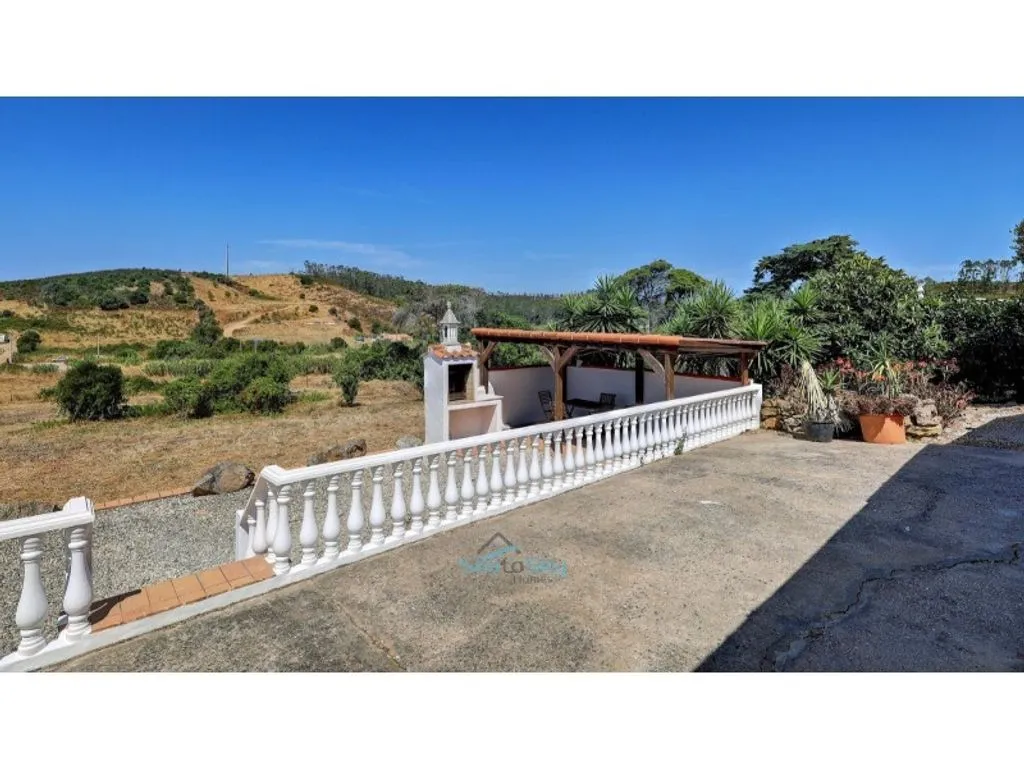 Terrasse - Luxury Farmhouse with Multiple Units in Vila do Bispo