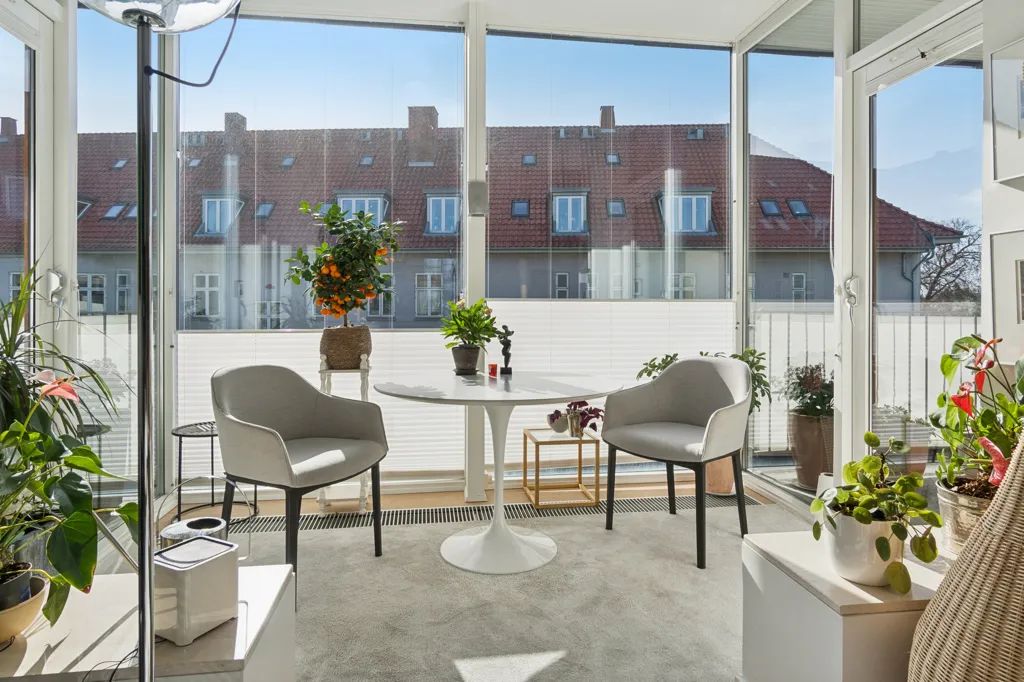 Terrace - Apartment with Balconies in Hellerup