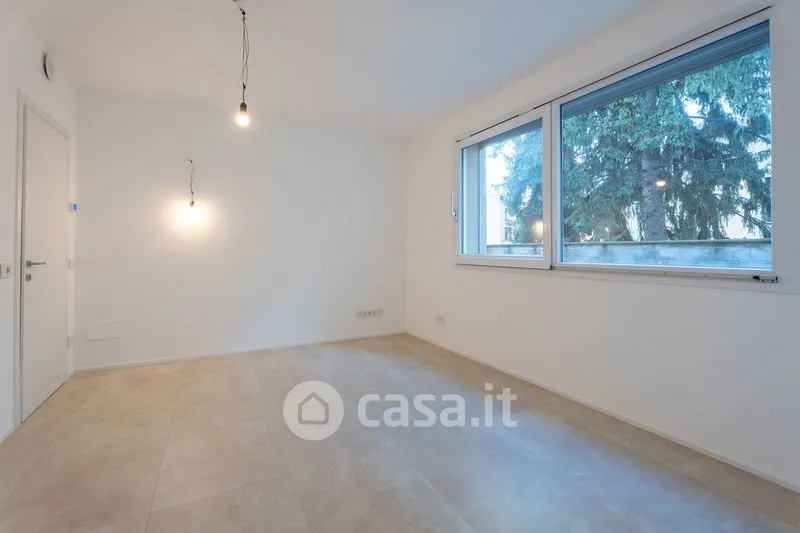 Toad - Newly Built Apartment with Private Patio in Mariano Comense