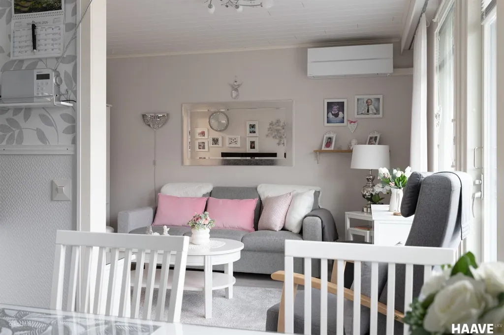 Living Room - Modernised Flat with Sauna in Uusiniitty