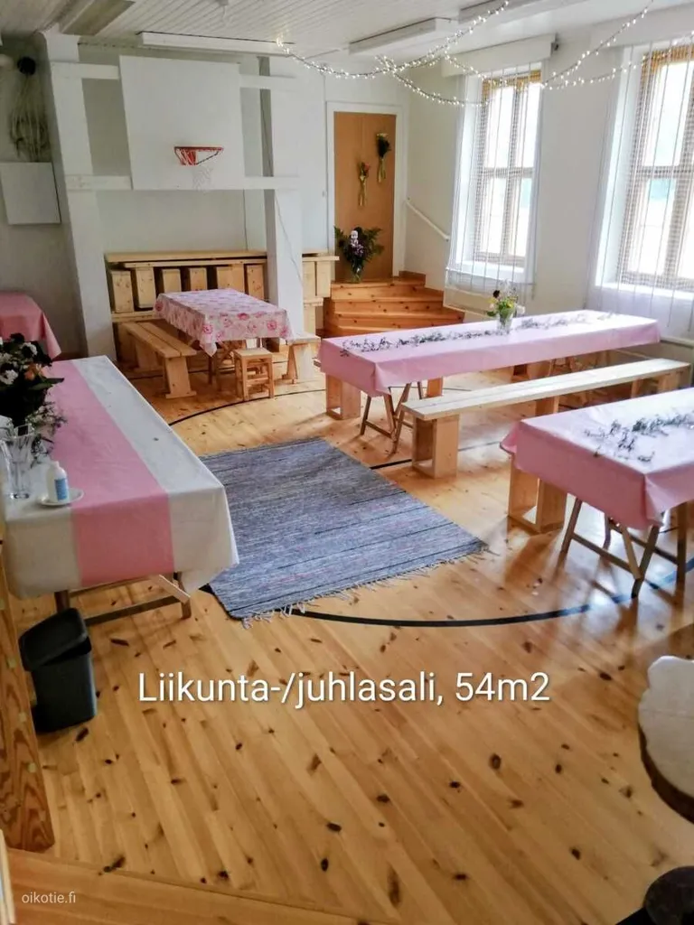 Sala da pranzo - Converted Schoolhouse with Sauna in Laukaa