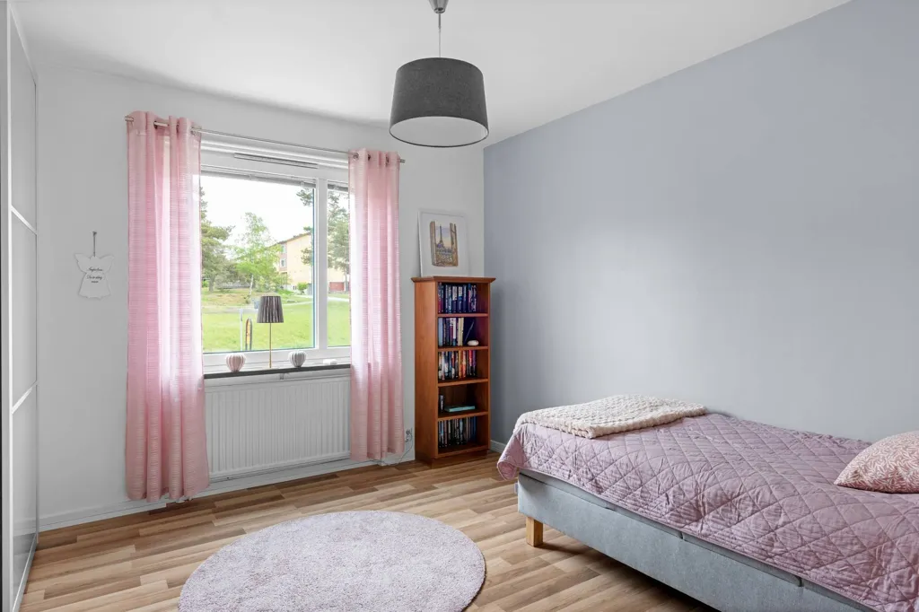 Camere da letto - Apartment with South-Facing Balcony in Tullingeberg