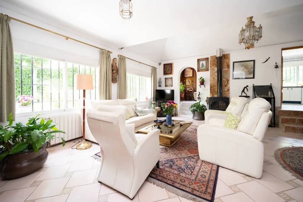 Elutuba - Detached House with Development Potential in Arturo Soria