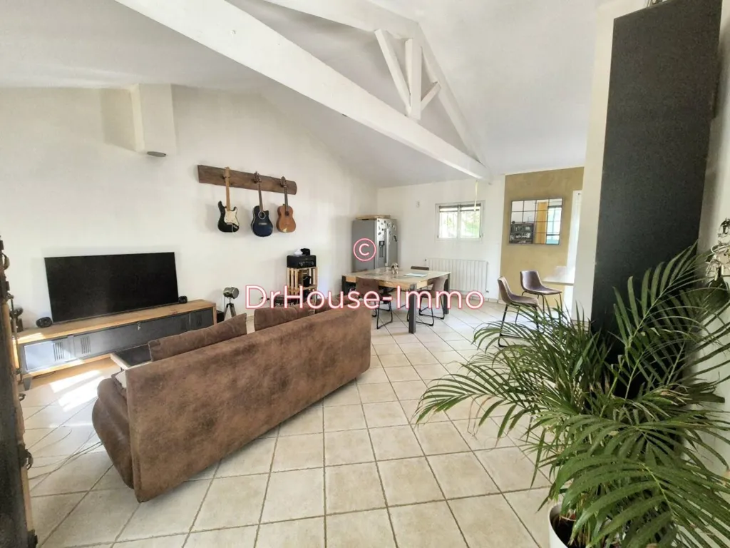 Elutuba - Spacious House with Pool in Cuxac-D'Aude