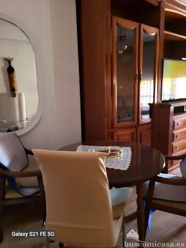 Salle à manger - Furnished Flat with Terrace in Linares