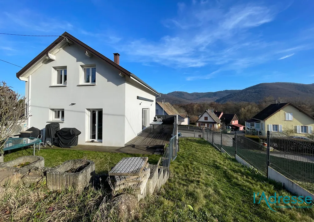 Välivaade - Modern House with Castle Views in Zimmerbach