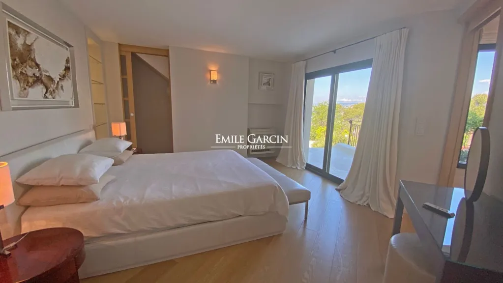 Chambres - Propriété de Luxe avec Vue sur Mougins