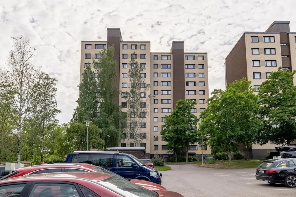 Välivaade - Apartment with Glazed Balcony in Vantaa