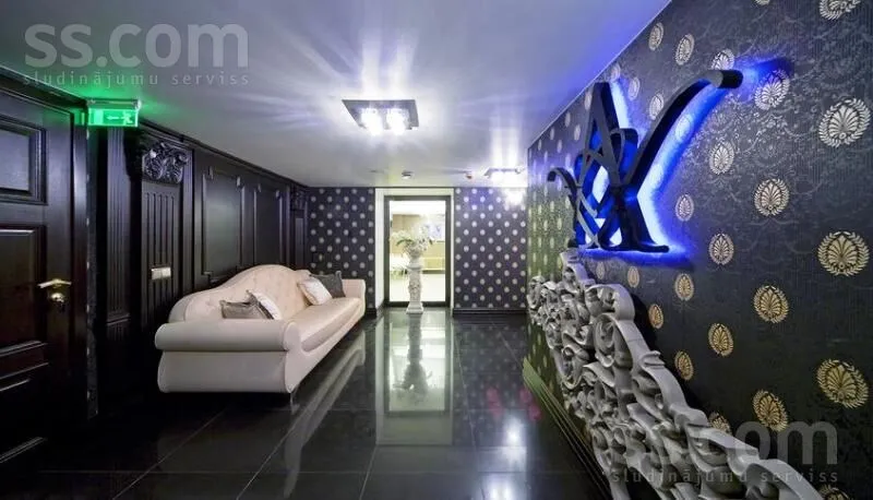 Entrée - Three-Bedroom Apartment with Sauna in Riga Centre