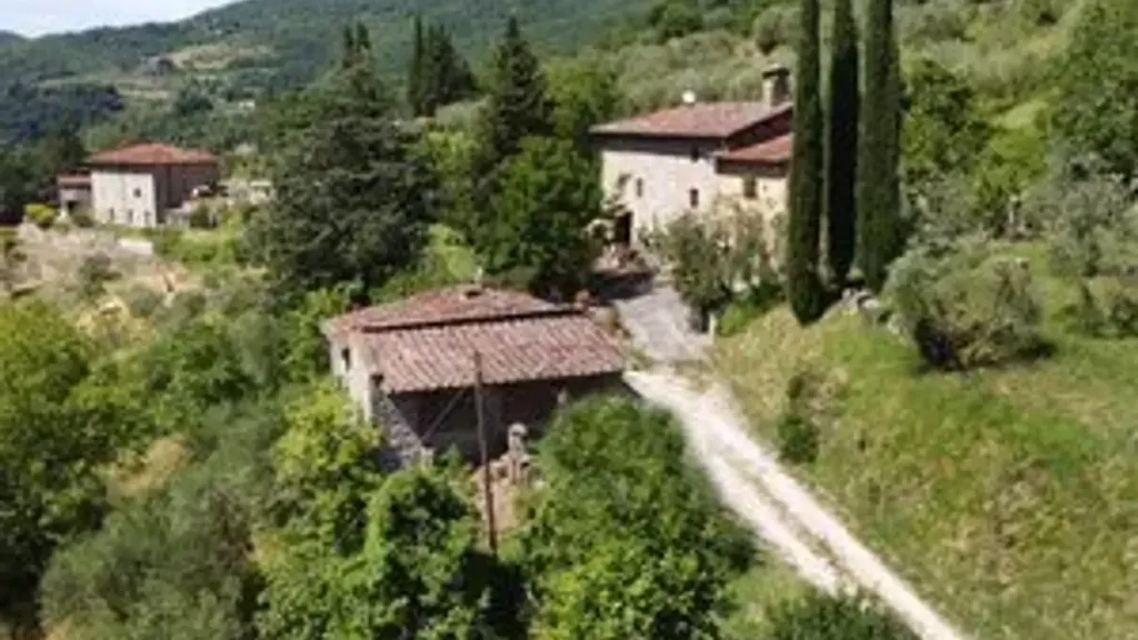 10-room house in IT