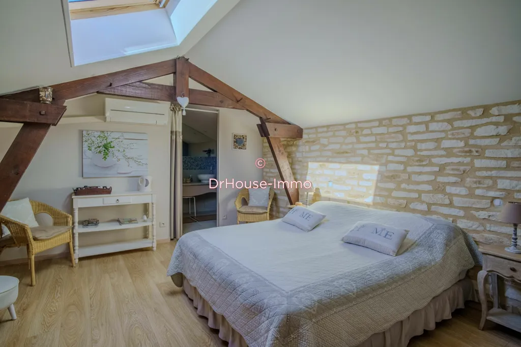 Bedrooms - 16th Century Mill with Pool in Montignac