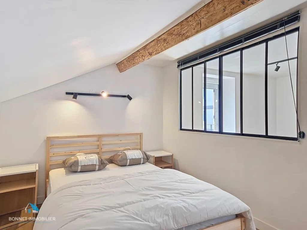 Bedrooms - Renovated Flat with Study in Chamalières