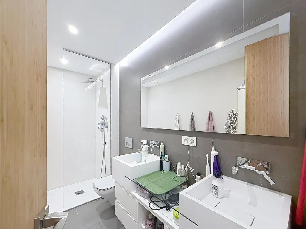 Salles de bain - 3-Bed Flat with Pool in Benitachell