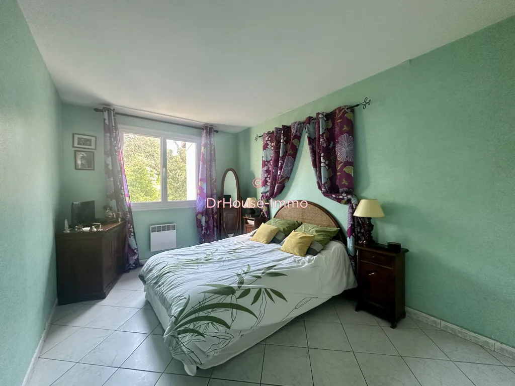 Chambres - Appartement avec Terrasse dans Résidence Sécurisée à Valence