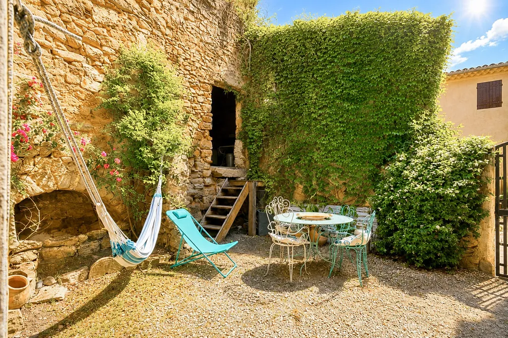 Jardin - Maison de Caractère avec Jardin et Dépendances à ROUSSET