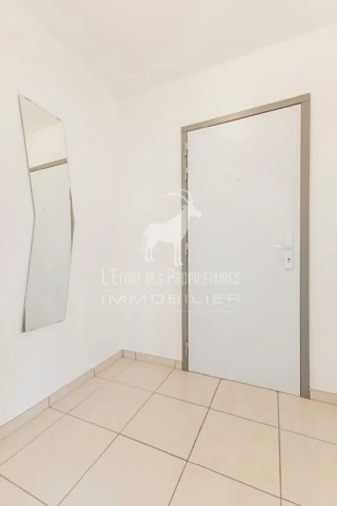 hallway_entrance