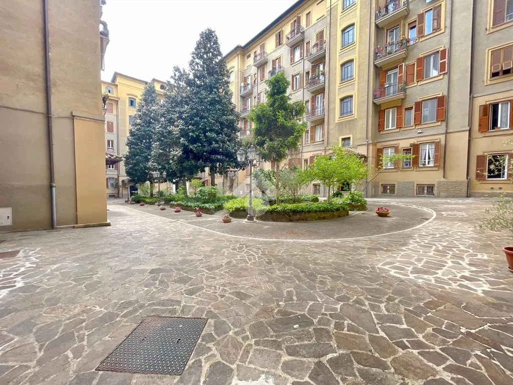 Giardino - Elegant 4-Bedroom Apartment in Trieste, Rome