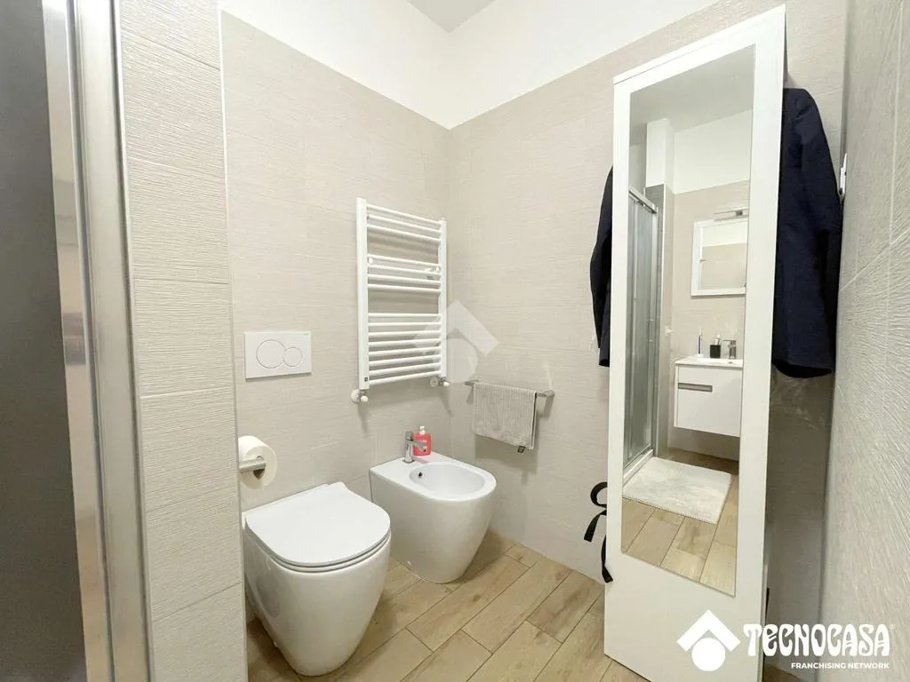 Vannitoad - Modern Triplex with Terrace in Cornaredo