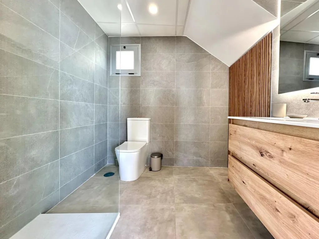 Salles de bain - Penthouse with Sea Views in Velilla, Almuñécar