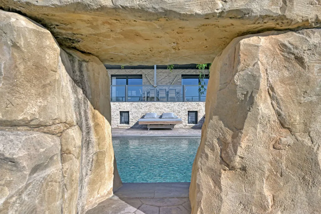 Piscina - Prestigious Villa with Pool near Uzès