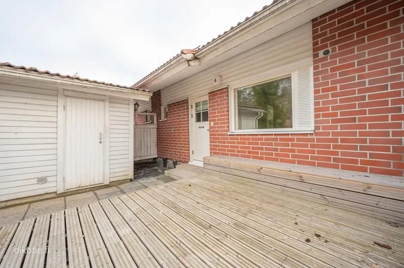 Terrasse - Spacious Apartment with Sauna in Klaukkala