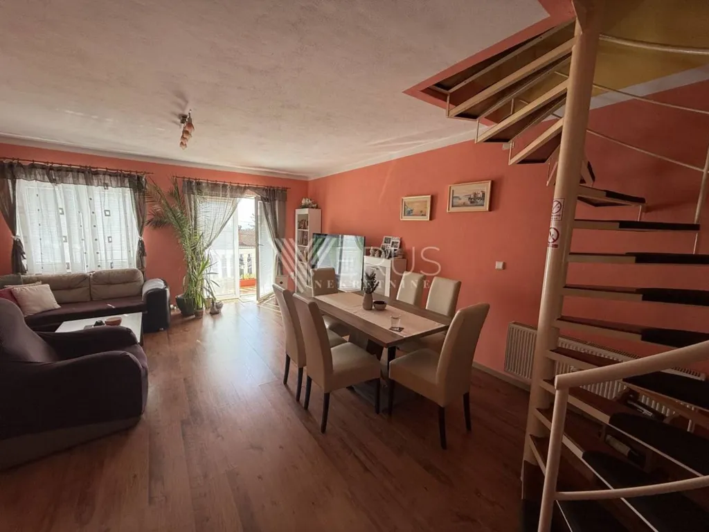 Salle à manger - Two-Storey Apartment with Sea View in Matulji