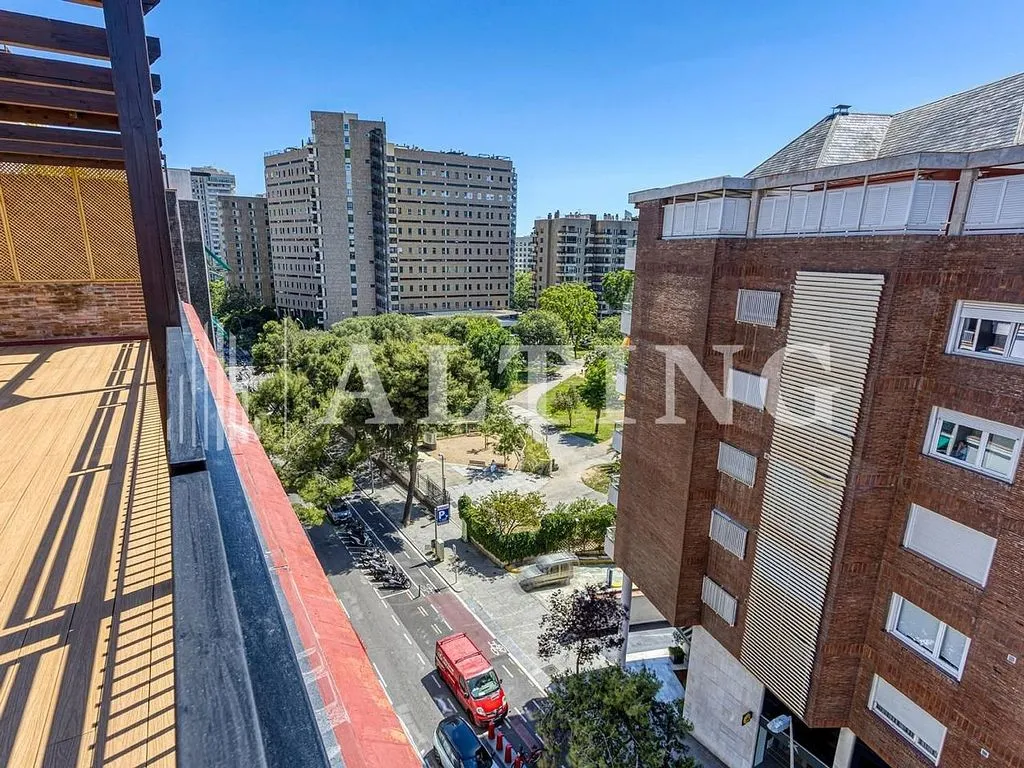 Balcony - Reformed Apartment with Terrace in Barcelona