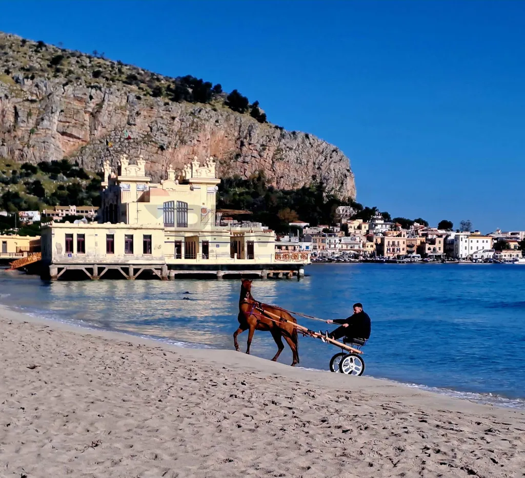 Apartment with Sea View in Mondello