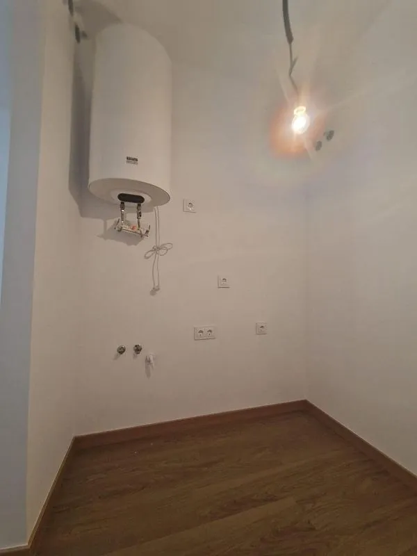 Pièces - Ground Floor Flat with Light in Puerto Real Centre